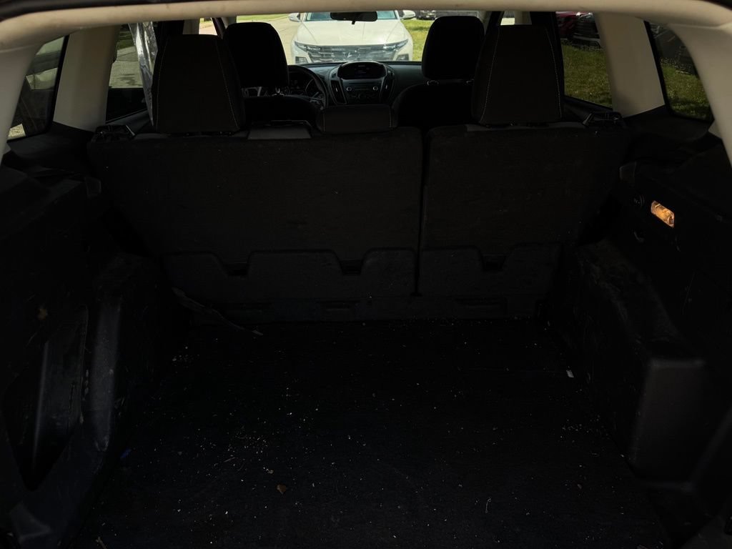 Used 2017 Ford Escape SE FWD image 10