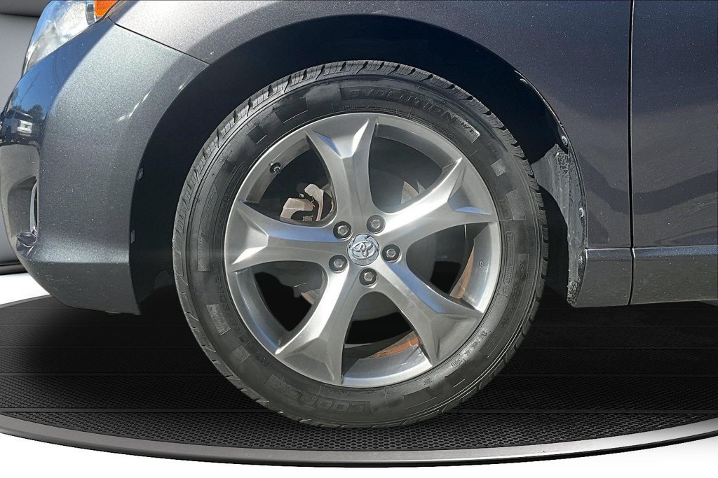 Used 2014 Toyota Venza XLE AWD/4WD image 34