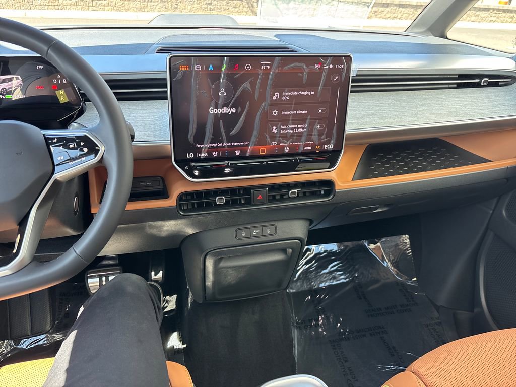 New 2025 Volkswagen ID. Buzz Pro S Plus AWD/4WD image 14