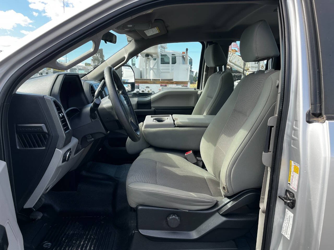 Used 2017 Ford F250 XL w/ Power Equipment Group AWD/4WD image 10