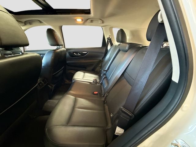 Used 2018 Nissan Rogue SL w/ Premium Package image 26