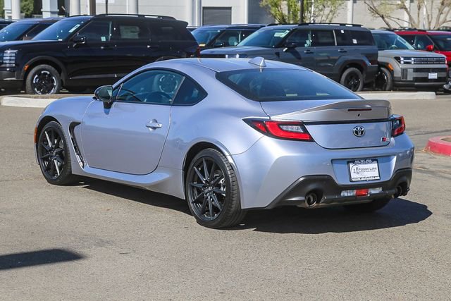 Used 2023 Toyota GR86 Premium w/ ALL Weather Mat Package (TMS) image 2