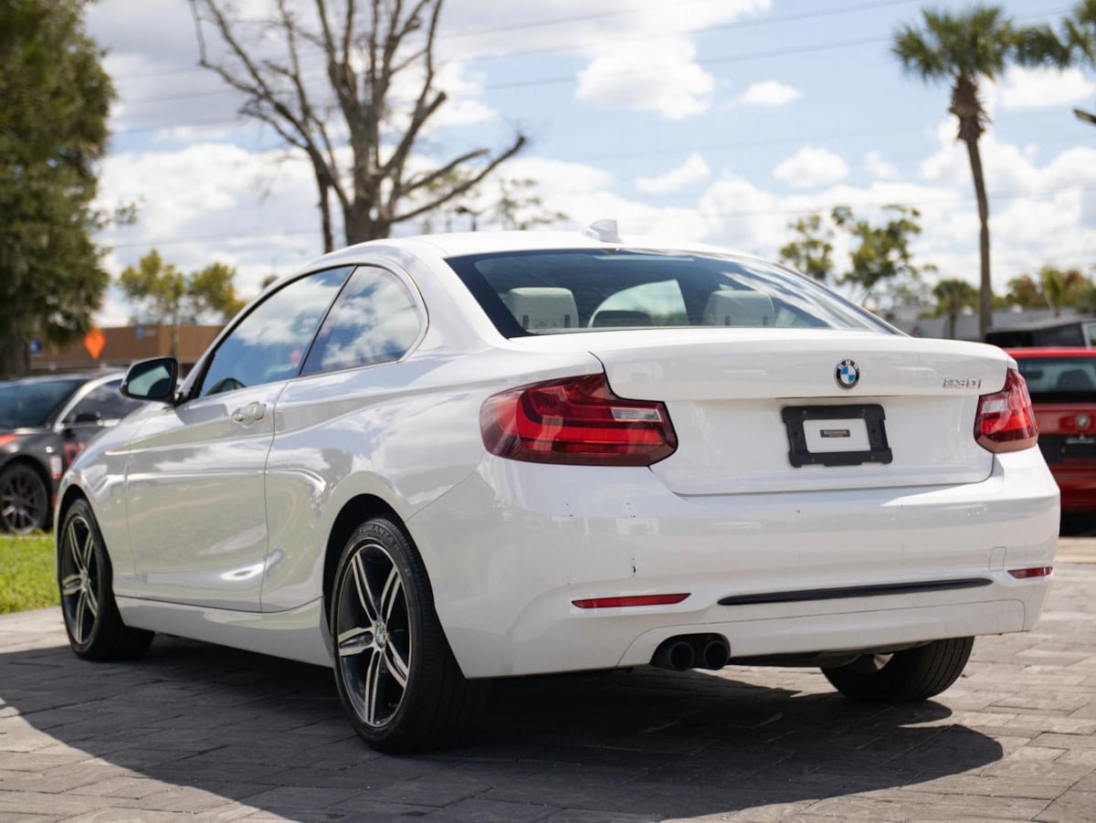Used 2017 BMW 230i Coupe RWD image 10