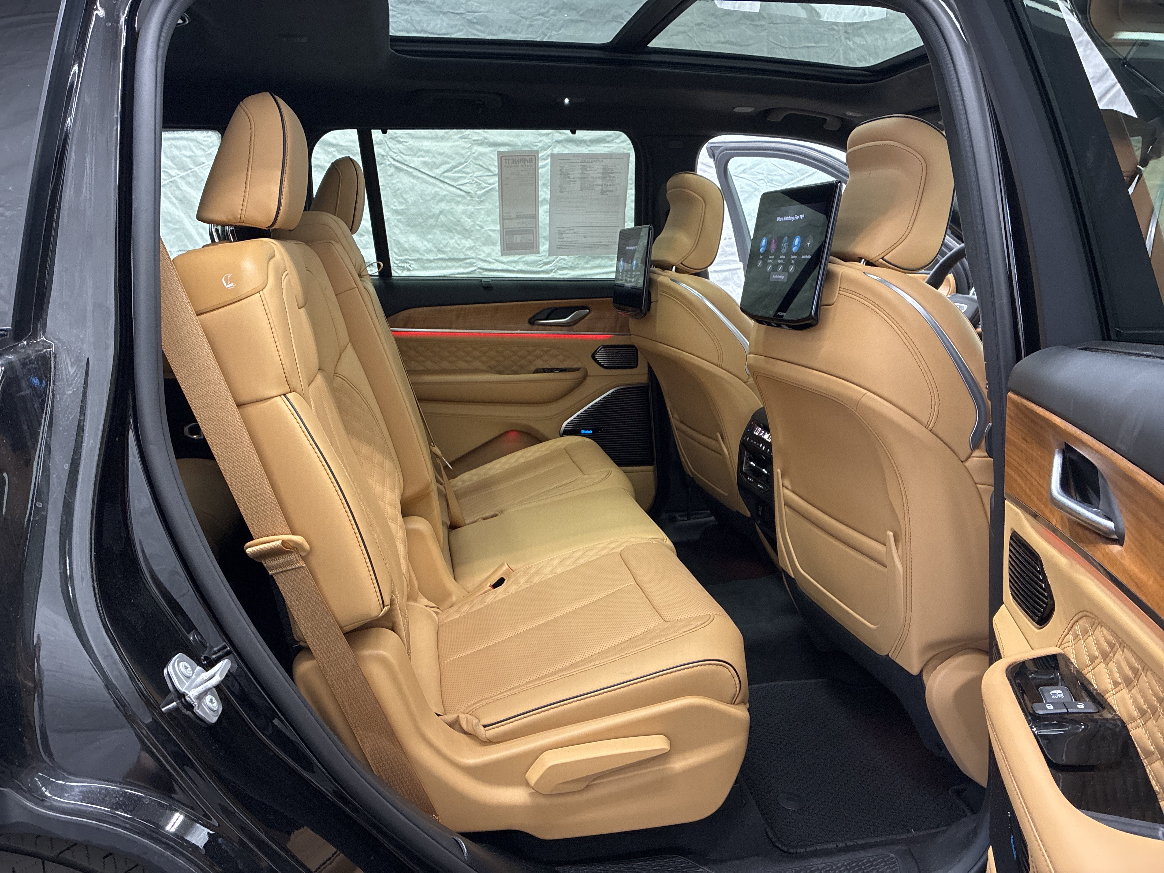 Certified 2024 Jeep Grand Cherokee L Summit AWD/4WD image 12