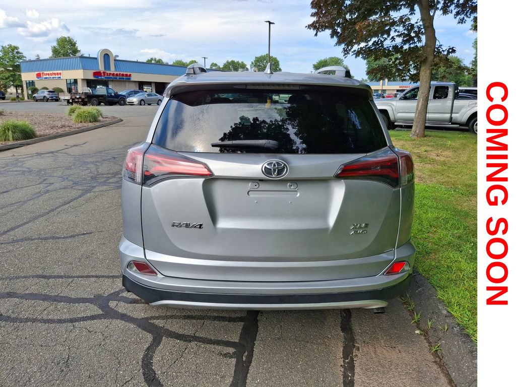 Used 2018 Toyota RAV4 XLE w/ Plus Extra Value Package AWD/4WD image 7