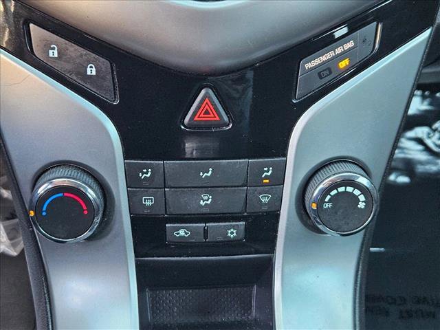 Used 2014 Chevrolet Cruze LT image 14