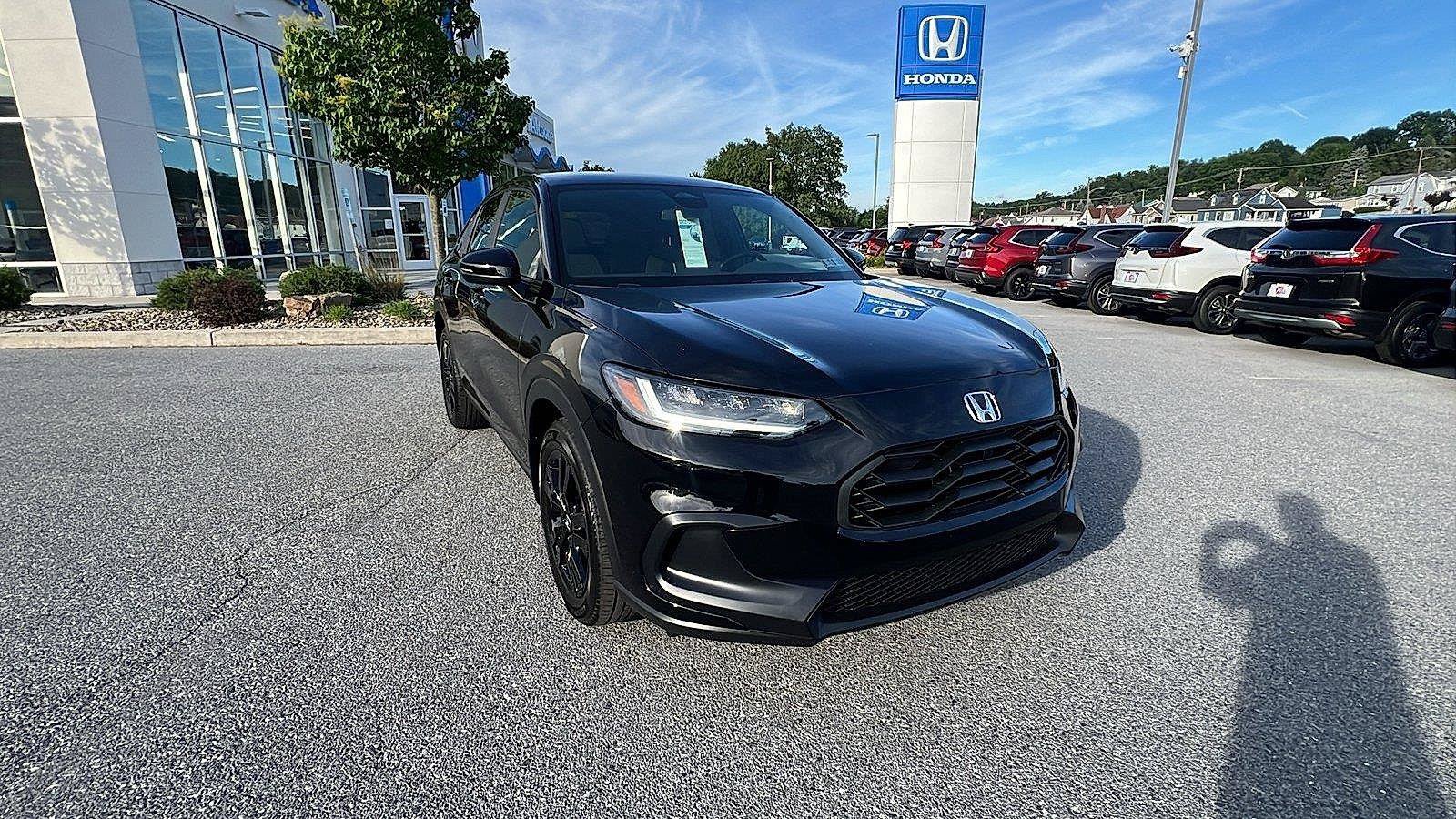 New 2027 Honda HR-V Sport image 2