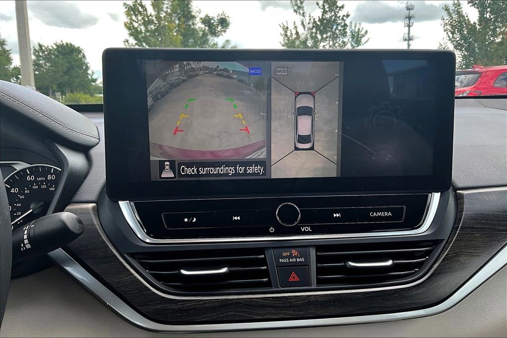 Used 2024 Nissan Altima 2.5 SL image 11