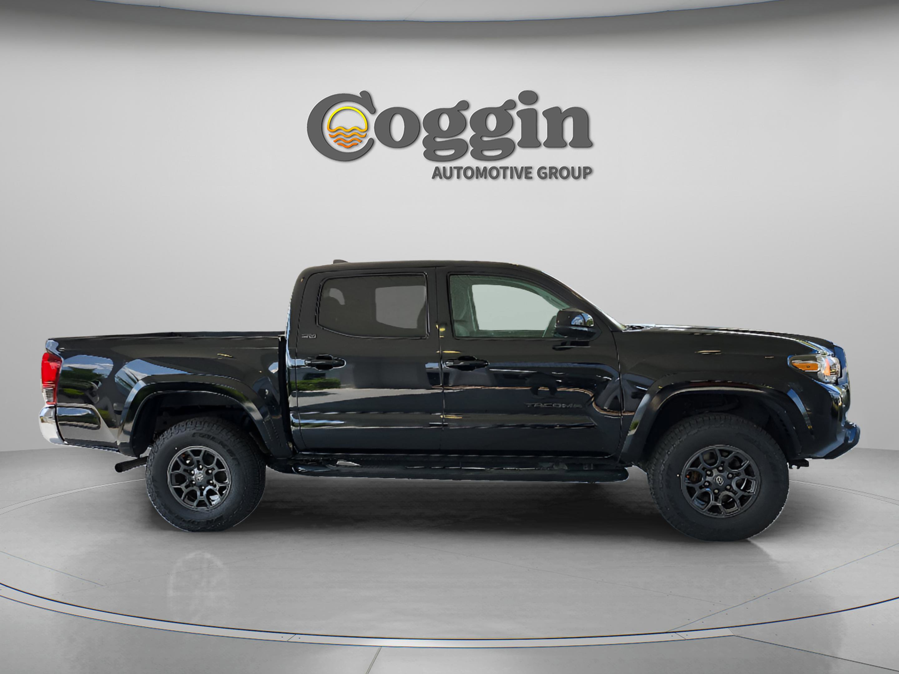 Used 2018 Toyota Tacoma SR5 RWD image 6
