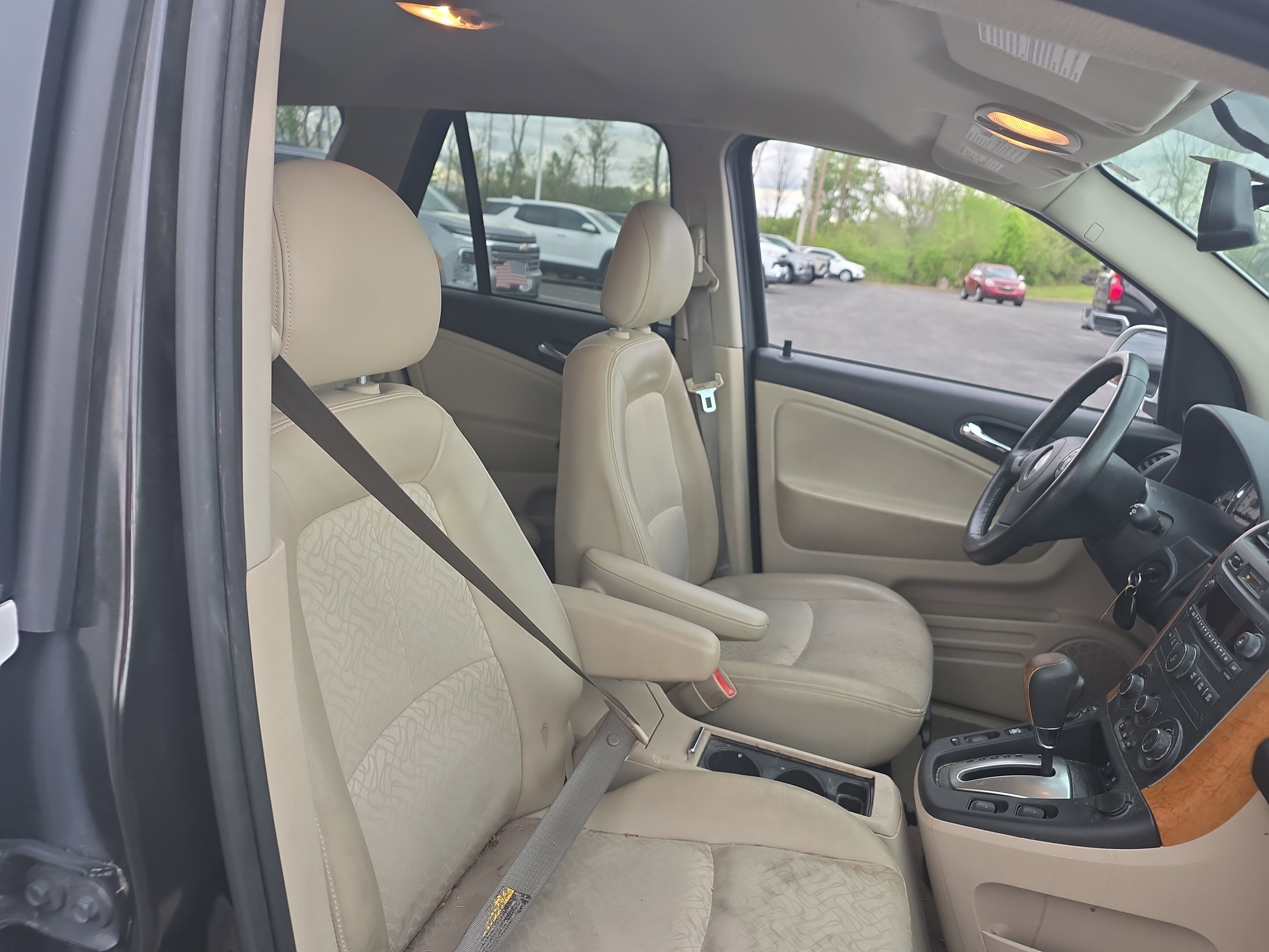 Used 2006 Saturn Vue 2WD V6 w/ Comfort Pkg image 9