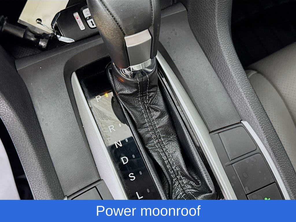 Used 2017 Honda Civic Touring image 23