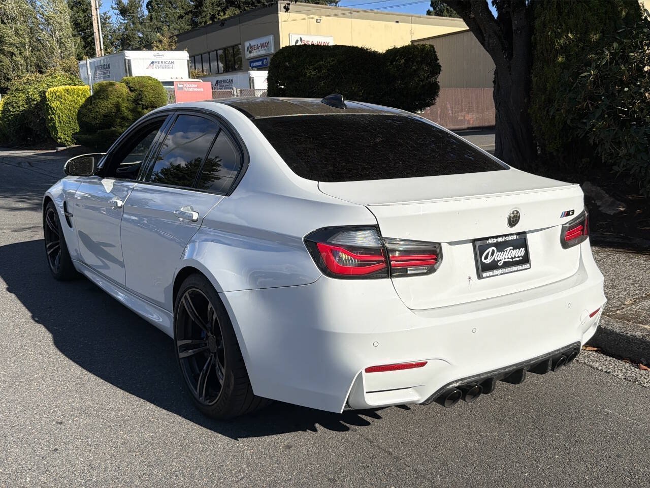 Used 2015 BMW M3 RWD image 2