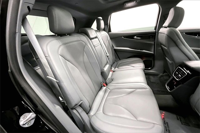 Used 2023 Lincoln Nautilus Reserve w/ Equipment Group 201A image 22
