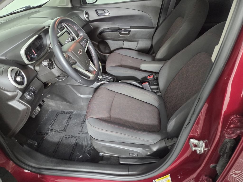 Used 2018 Chevrolet Sonic LT w/ Convenience Package FWD image 13
