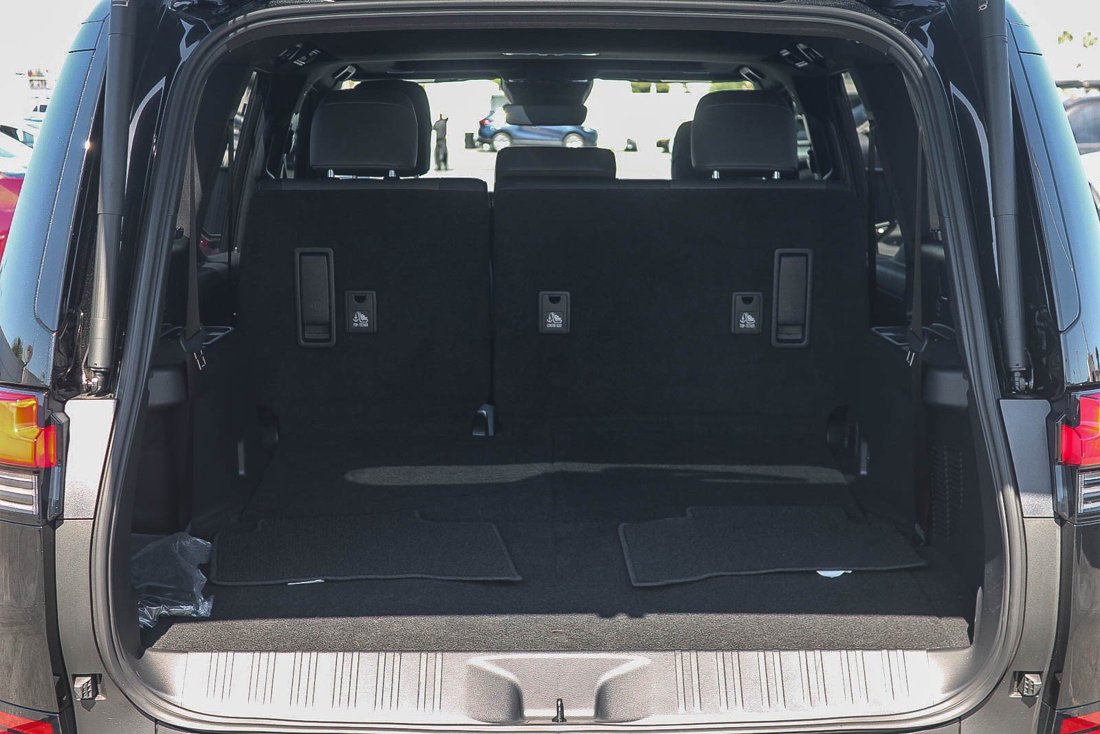 Used 2025 Lexus GX 550 w/ Cold Area Package AWD/4WD image 27