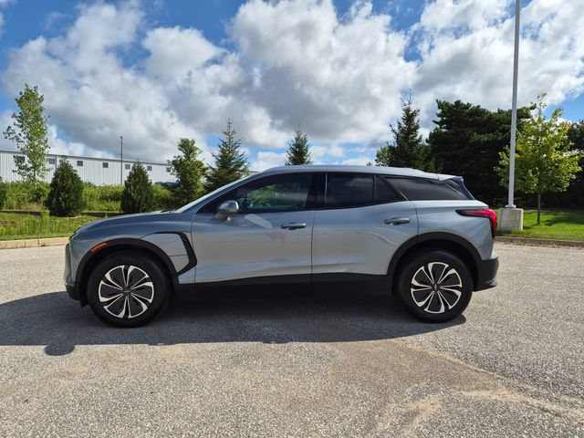Used 2024 Chevrolet Blazer EV LT AWD/4WD image 9
