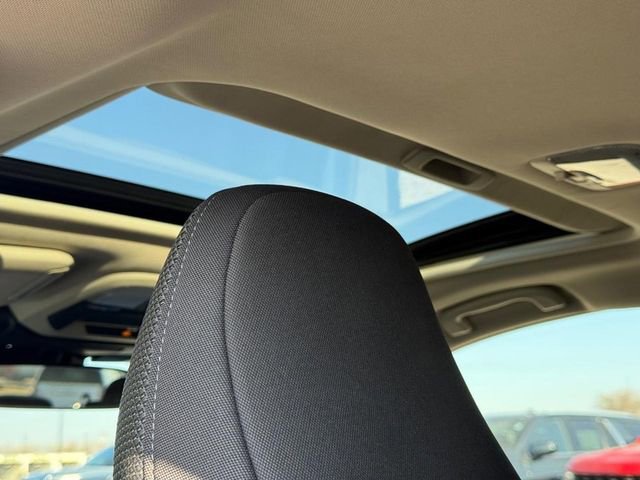 Used 2024 Subaru Crosstrek 2.0i Premium image 11