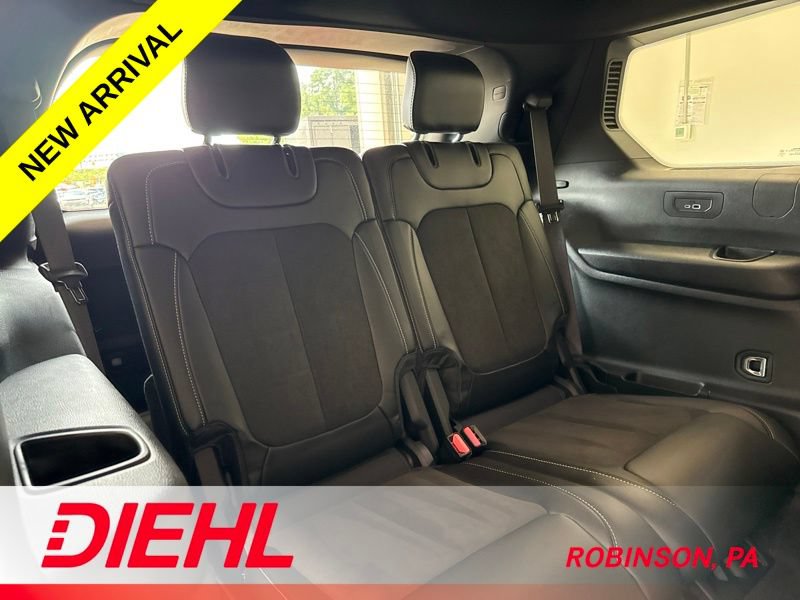 Used 2023 Jeep Grand Cherokee L Laredo AWD/4WD image 11