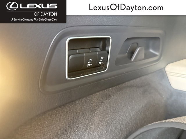 Used 2020 Mercedes-Benz GLS 450 4MATIC image 36