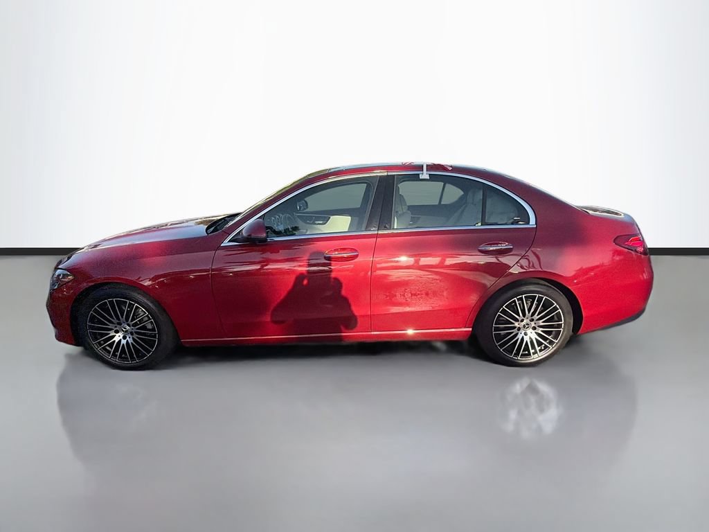 Used 2025 Mercedes-Benz C 300 4MATIC Sedan image 4