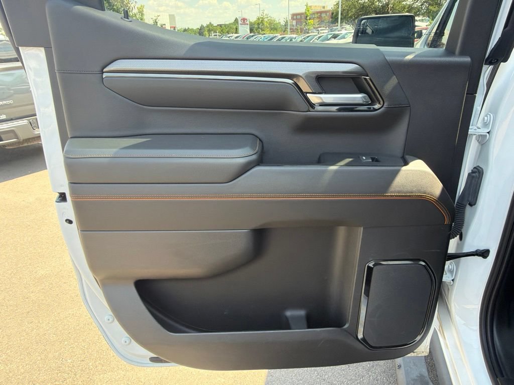 Used 2022 GMC Sierra 1500 AT4 w/ AT4 Preferred Package AWD/4WD image 18
