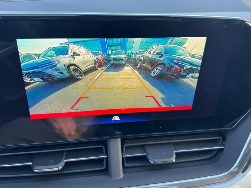 New 2026 Chevrolet Trax LT image 15