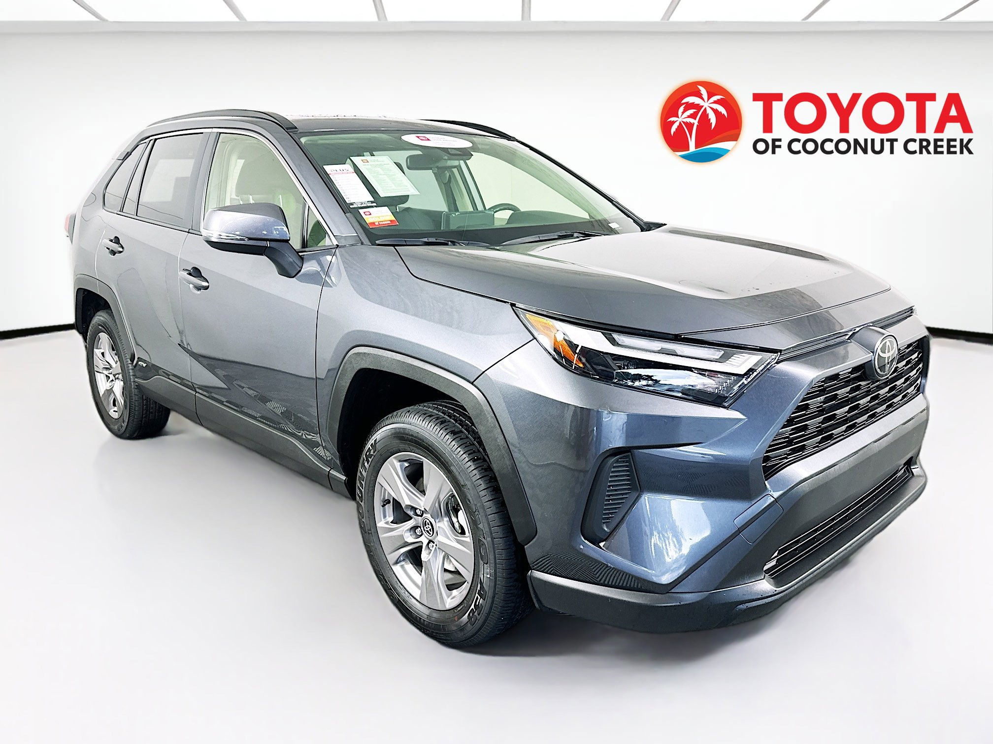 Used 2025 Toyota RAV4 XLE w/ Convenience Package AWD/4WD video 1