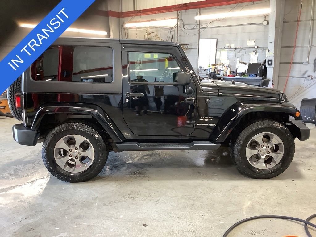 Used 2018 Jeep Wrangler Sahara w/ Connectivity Group AWD/4WD image 5