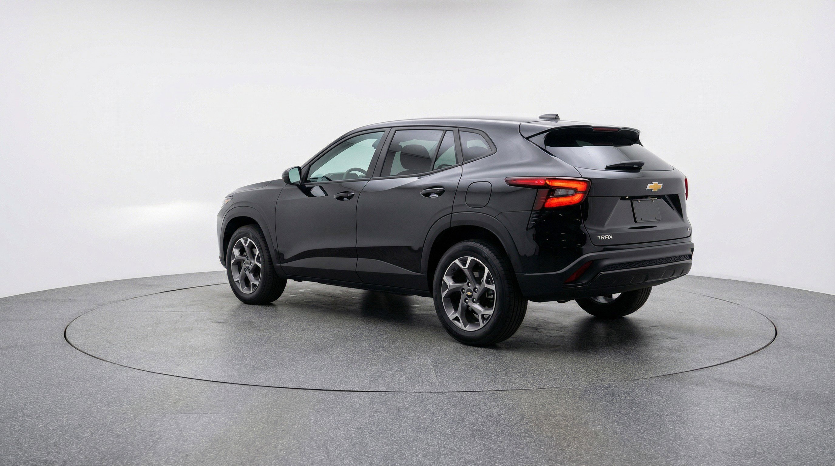 Used 2025 Chevrolet Trax LT image 6