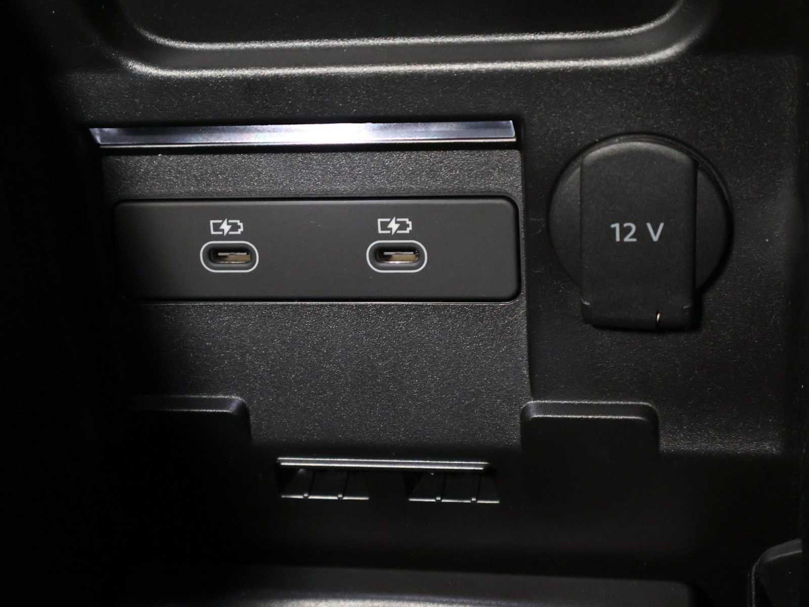 New 2026 Porsche Cayenne Electric AWD/4WD image 35