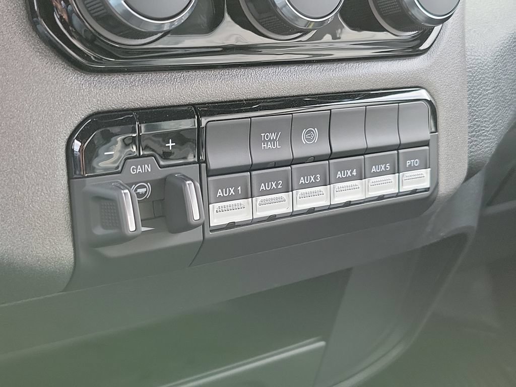 New 2026 RAM 4500 Tradesman AWD/4WD image 17
