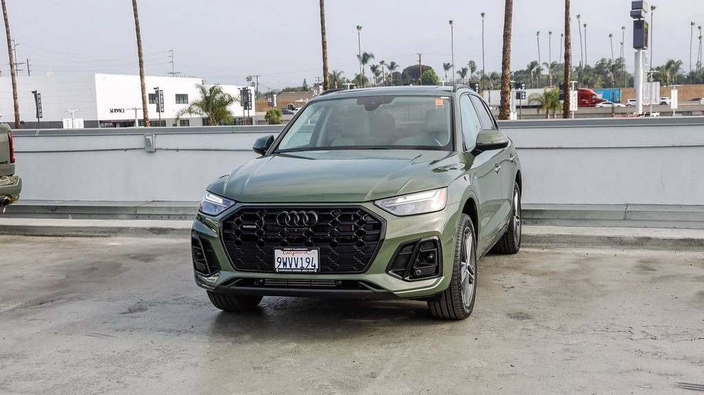 Used 2023 Audi Q5 e Premium Plus w/ Premium Plus Package AWD/4WD image 4
