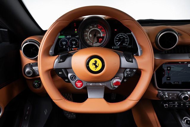 Certified 2019 Ferrari Portofino image 6