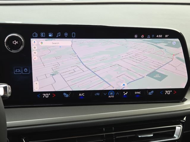 New 2026 Chevrolet Traverse LT FWD image 3