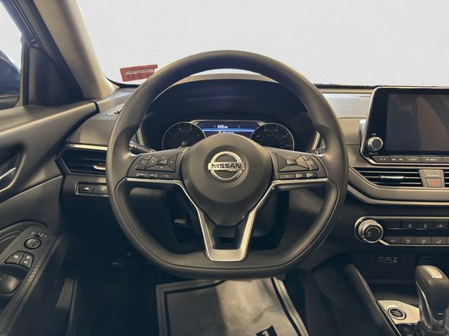 Used 2019 Nissan Altima 2.5 S FWD image 13
