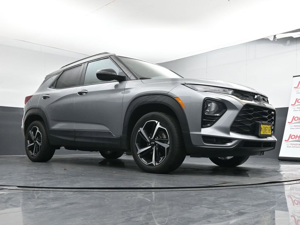 Used 2023 Chevrolet TrailBlazer RS w/ Sun and Liftgate Package image 18