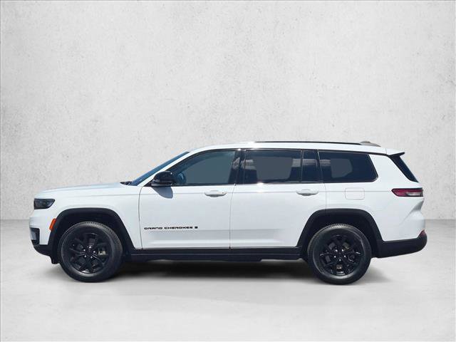 Used 2024 Jeep Grand Cherokee L Altitude AWD/4WD image 9