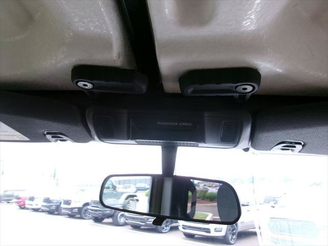 Certified 2025 Jeep Gladiator Sport AWD/4WD image 20