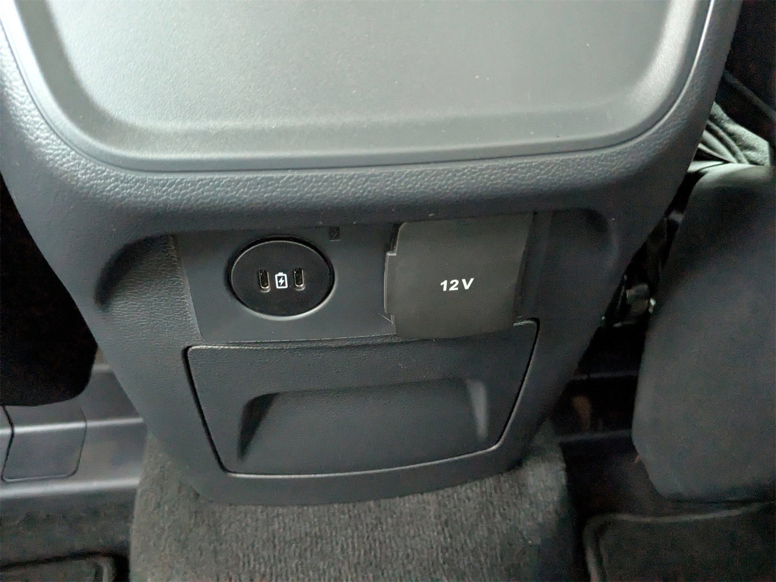 New 2025 Ford Explorer Active image 16