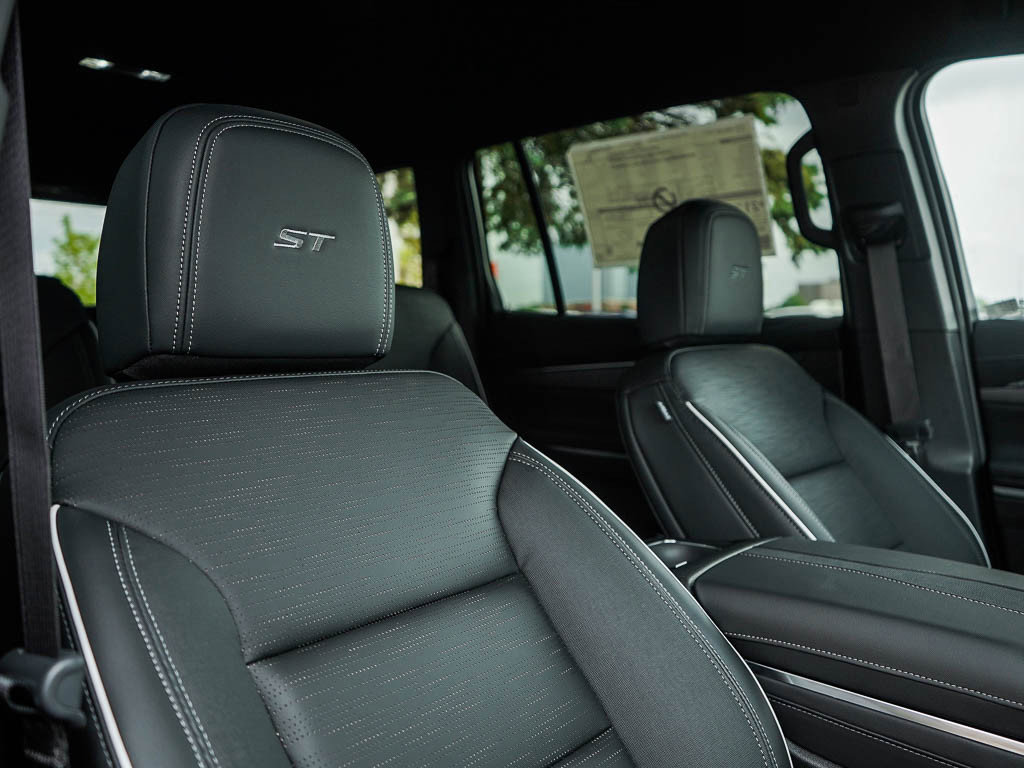 New 2026 Buick Enclave Sport Touring w/ Power Package image 12