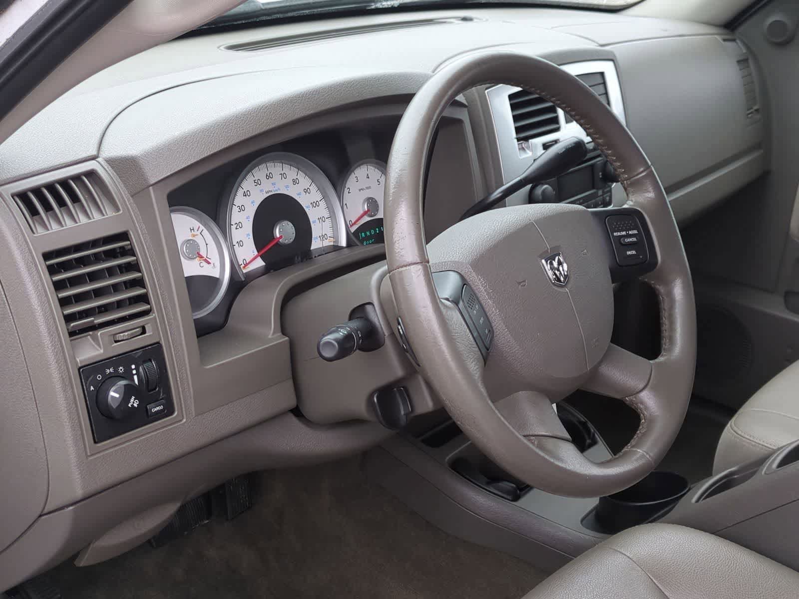 Used 2007 Dodge Dakota Laramie w/ Popular Equipment Group AWD/4WD image 10