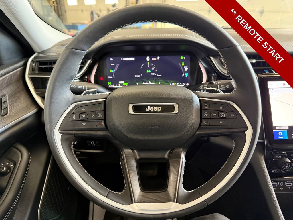 Used 2022 Jeep Grand Cherokee Limited 4xe AWD/4WD image 16