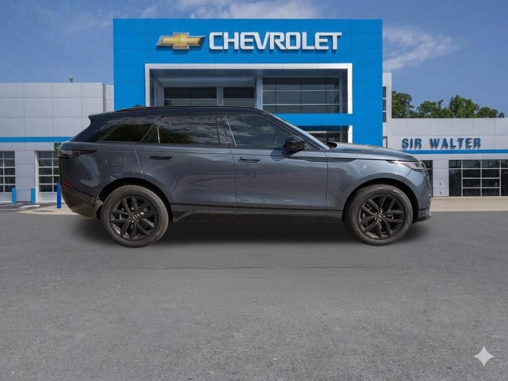 Used 2025 Land Rover Range Rover Velar Dynamic SE AWD/4WD image 4