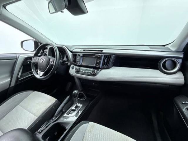 Used 2018 Toyota RAV4 Adventure image 2