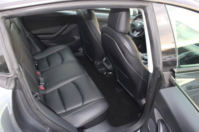 Used 2022 Tesla Model 3 Long Range AWD/4WD image 11