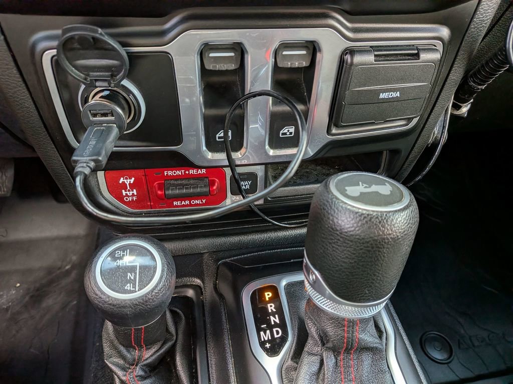 Used 2020 Jeep Wrangler Rubicon w/ LED Lighting Group image 23