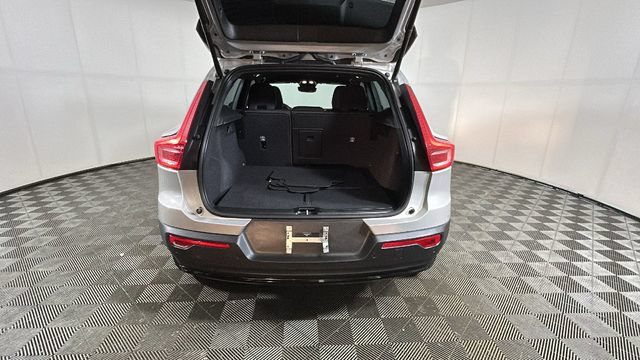 Used 2023 Volvo XC40 Recharge Plus AWD/4WD image 27
