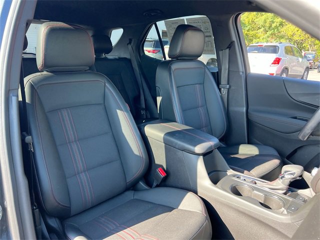 Used 2022 Chevrolet Equinox RS w/ Infotainment Package image 26