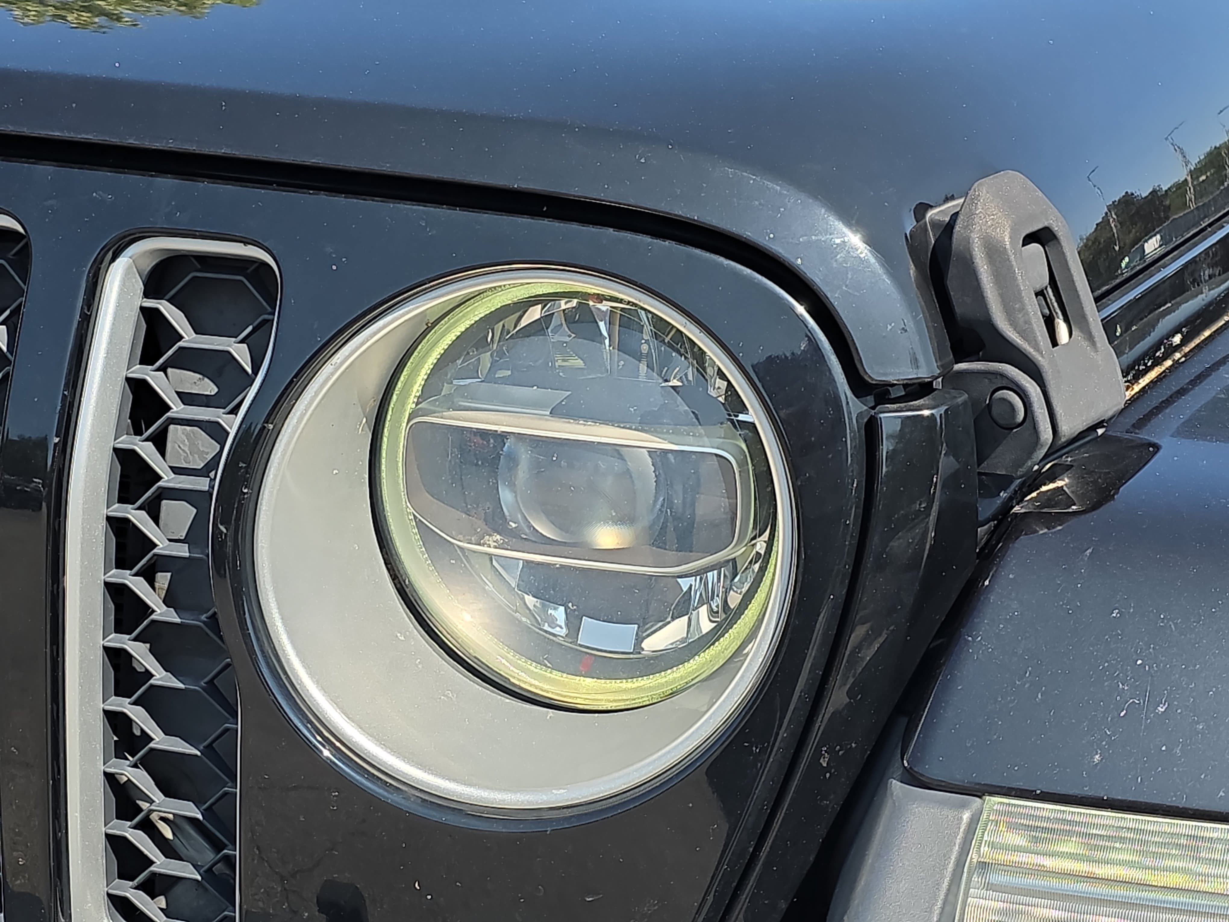 Used 2020 Jeep Gladiator Overland AWD/4WD image 28