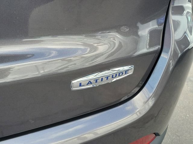 Used 2022 Jeep Compass Latitude image 21